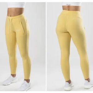 NEW ALPHALETE Women's Essential Core Jogger (SEA SALT) size SMALL
